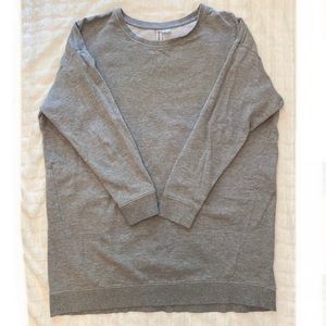 H&M crew neck sweatshirt ✨5 for 25✨